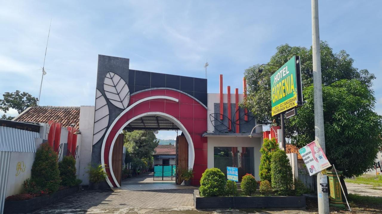 Oyo 90831 Hotel Gardenia Prambanan Solo Exterior foto